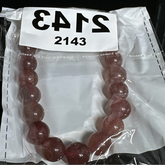 10mm 139.40CT Natural strawberry Quartz Stretchable Bracelet - Picture 14 of 17